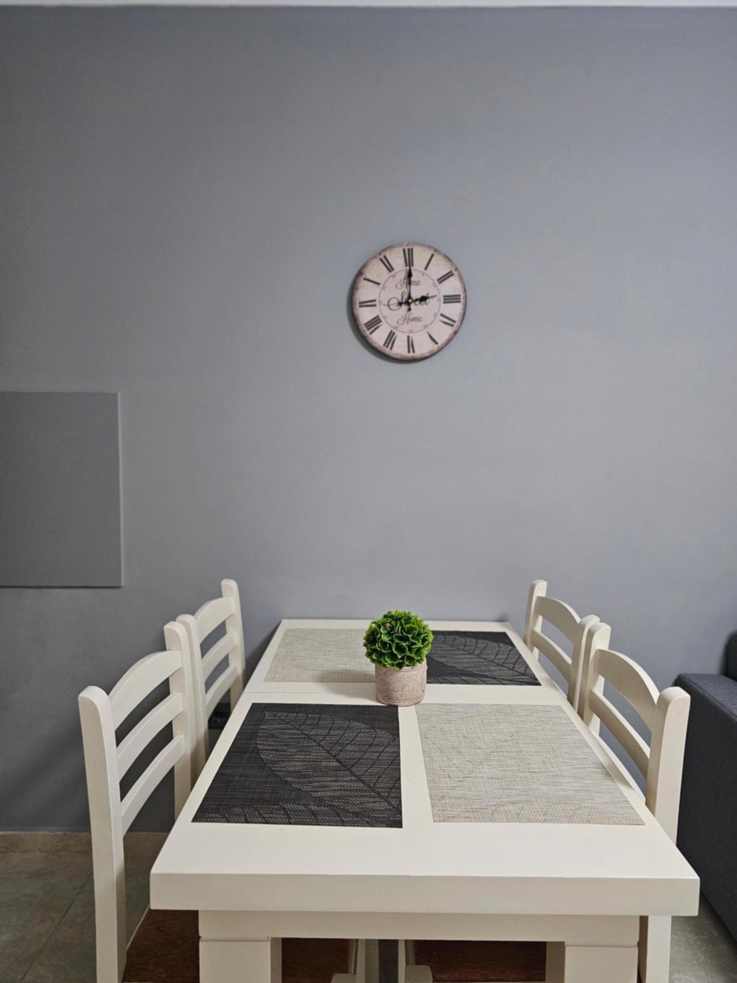 Wanderlust Tirana 2 Apartment Luaran gambar