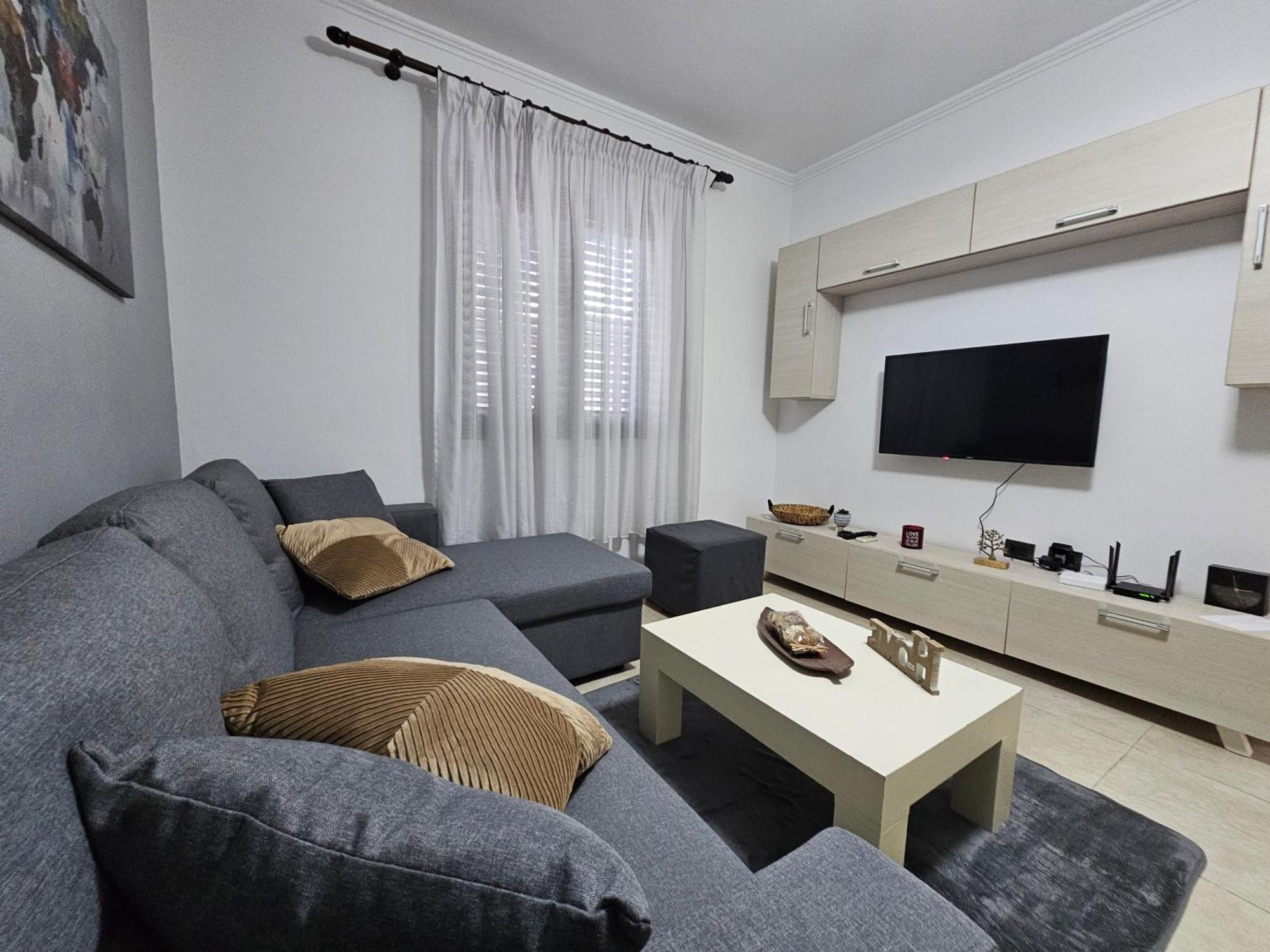 Wanderlust Tirana 2 Apartment Luaran gambar