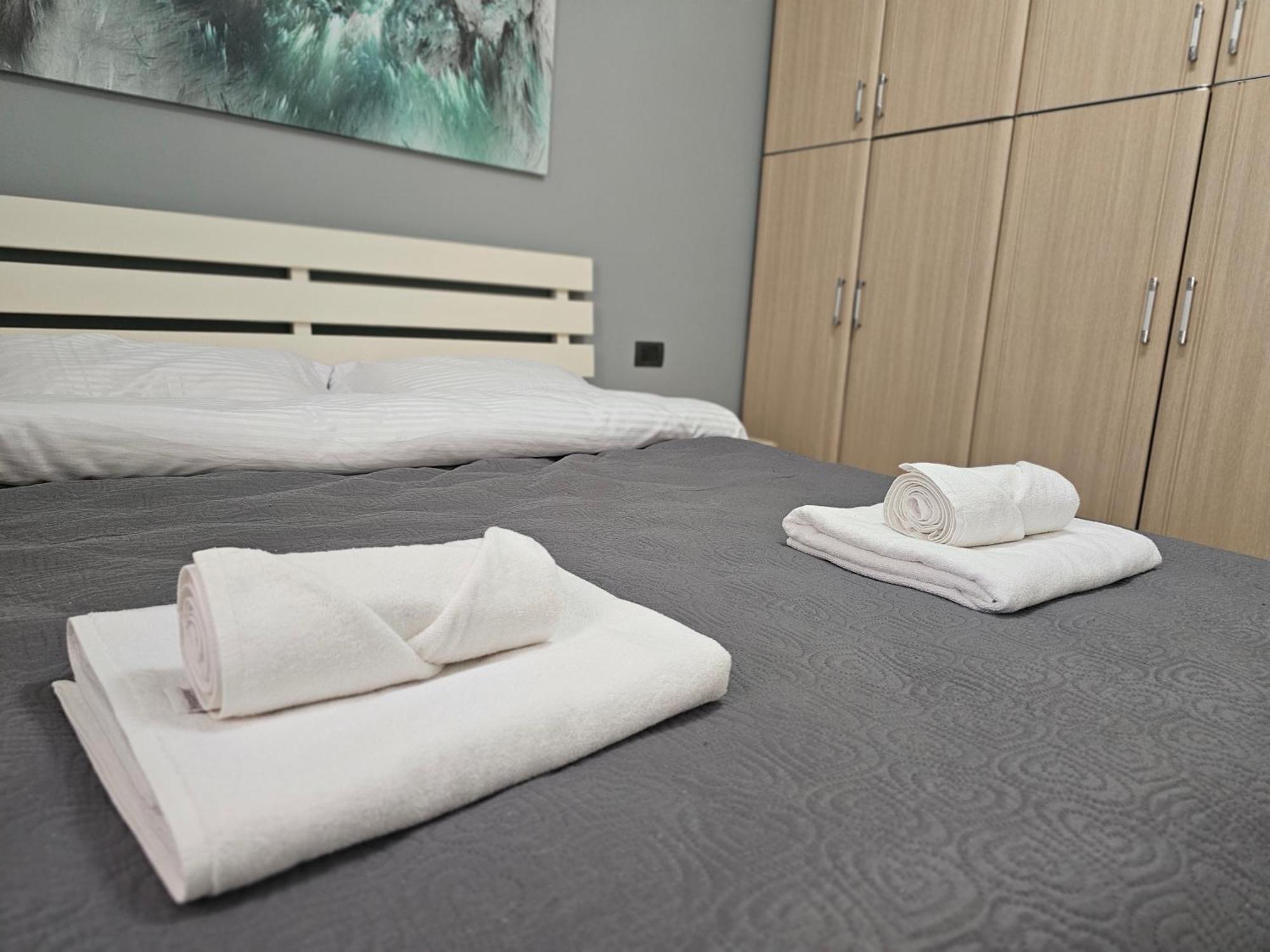 Wanderlust Tirana 2 Apartment Luaran gambar
