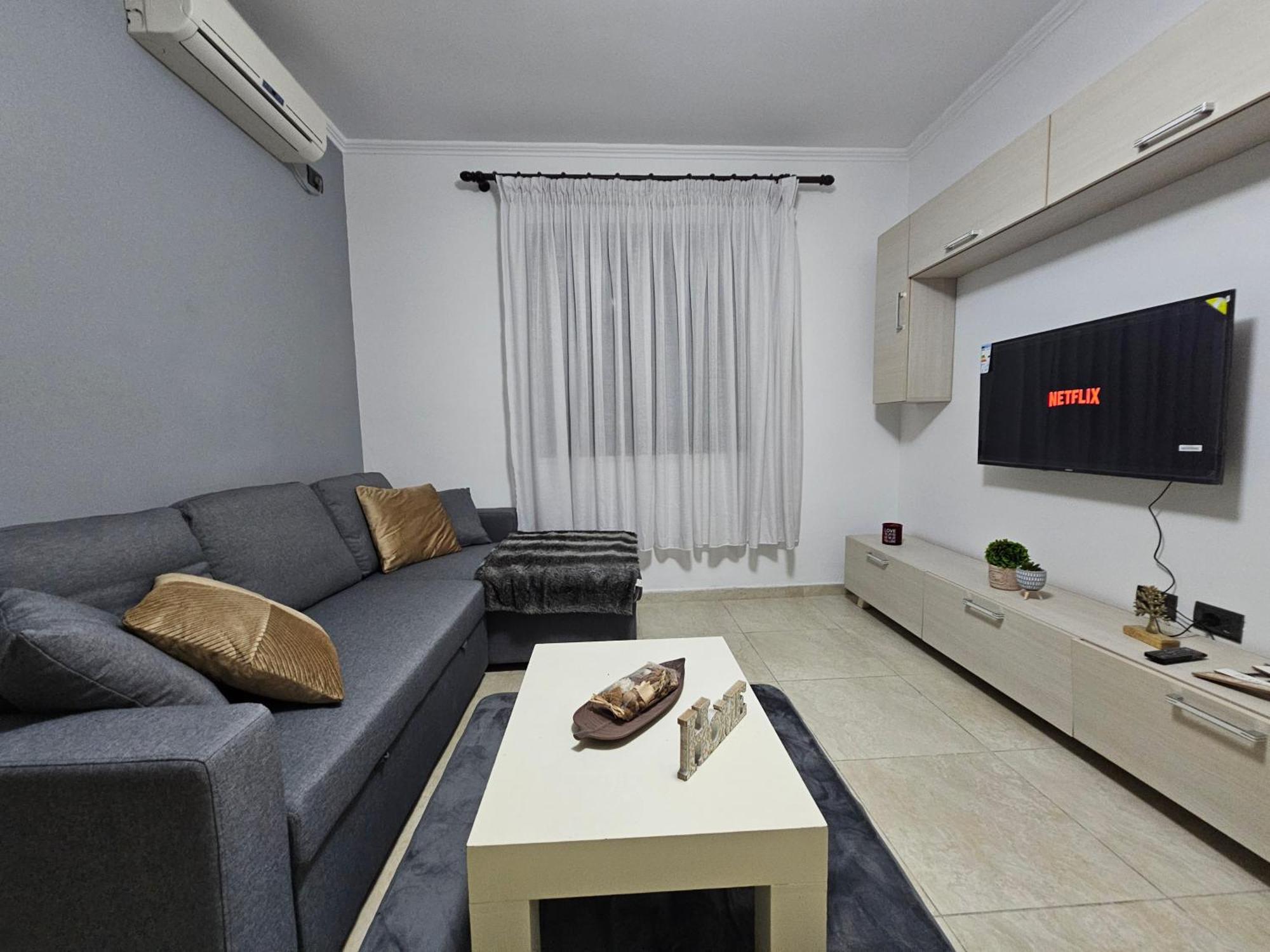 Wanderlust Tirana 2 Apartment Luaran gambar